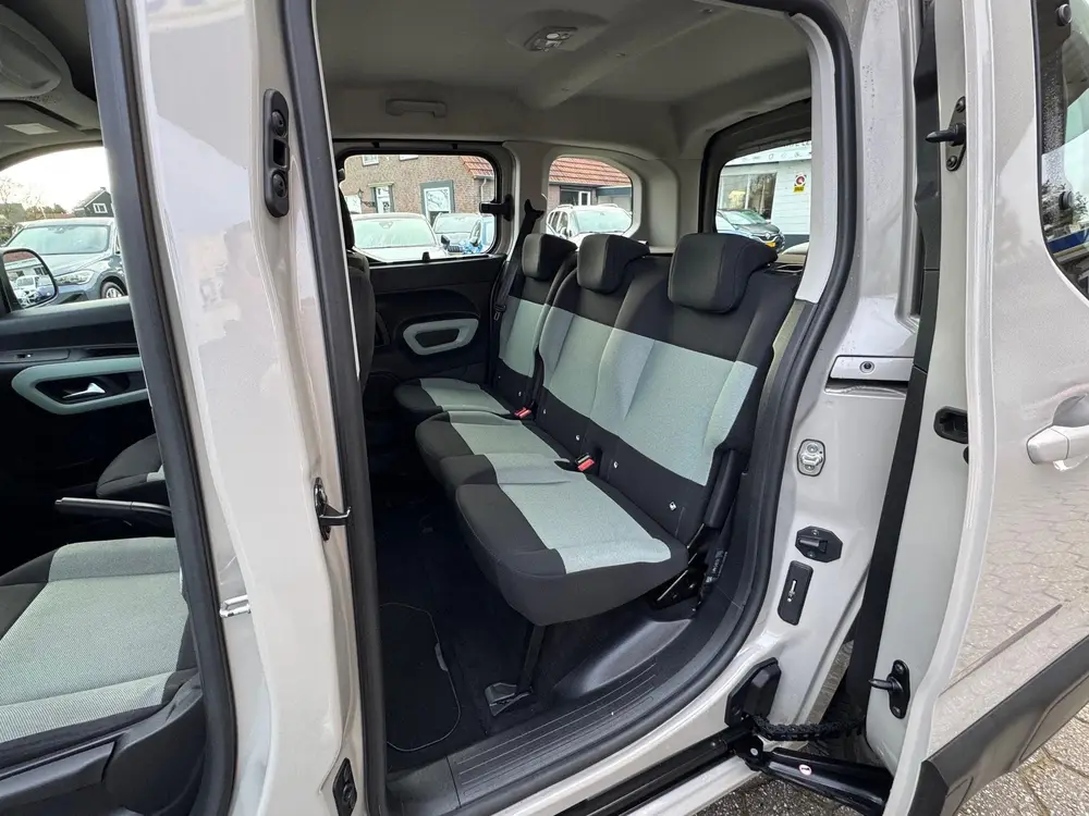 Citroën Berlingo Citroen Berlingo 1.2 PureTech Live AUTOMAA uit 2019, foto 17