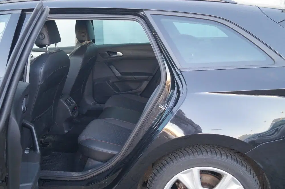 SEAT Leon Sportstourer 1.5 TSI 150pk FR Business -NA uit 2021, foto 8