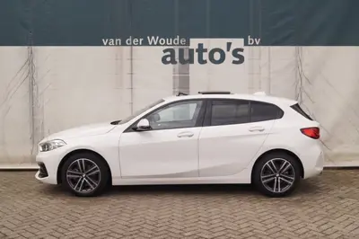 BMW 1-serie 118i Sportline Business Edition -PANO-ECC uit 2022