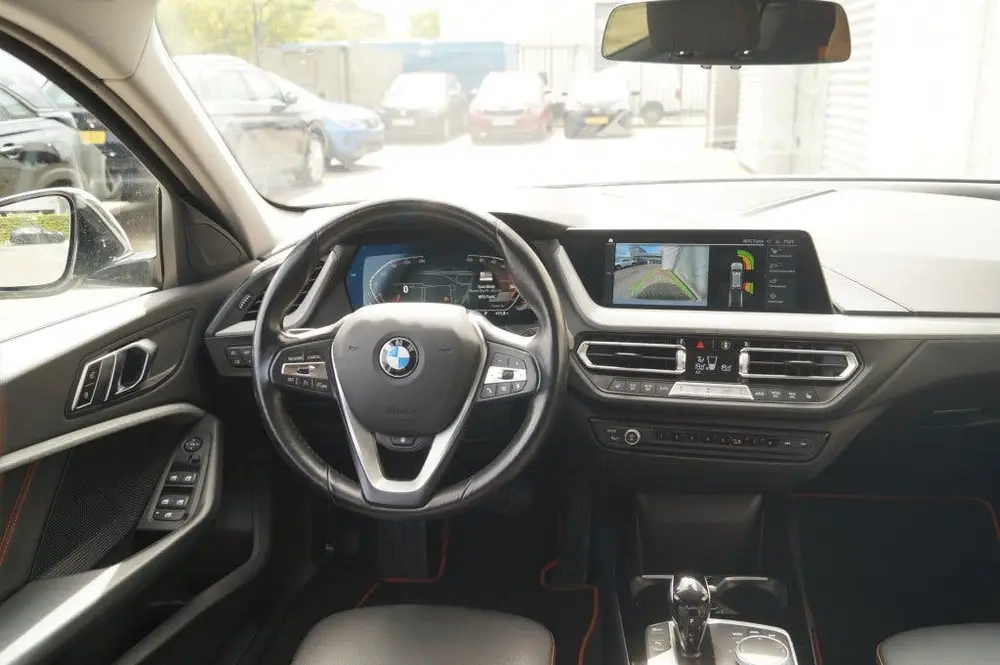 BMW 1-serie 118i Sportline Business Edition -PANO-ECC uit 2022, foto 11