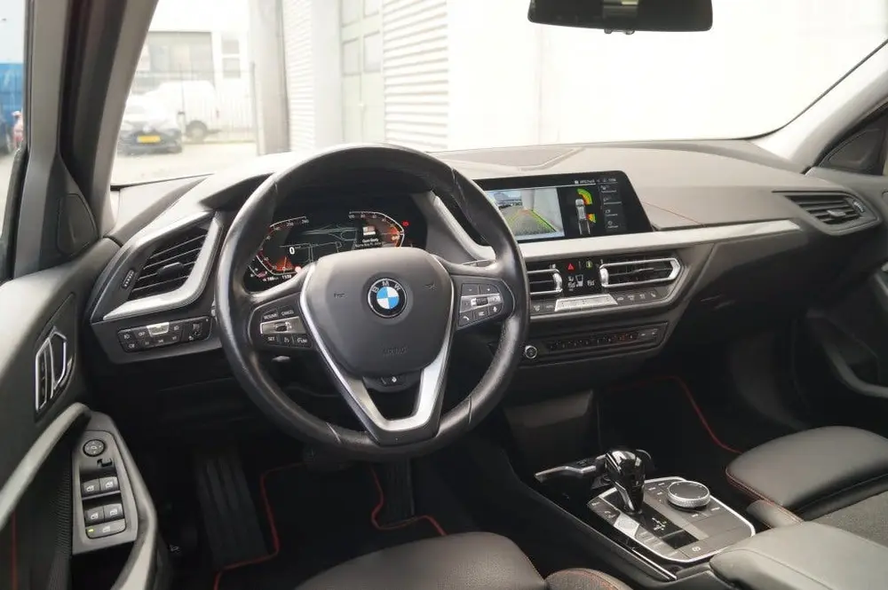 BMW 1-serie 118i Sportline Business Edition -PANO-ECC uit 2022, foto 12