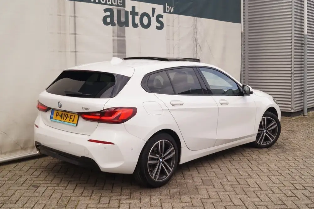BMW 1-serie 118i Sportline Business Edition -PANO-ECC uit 2022, foto 5
