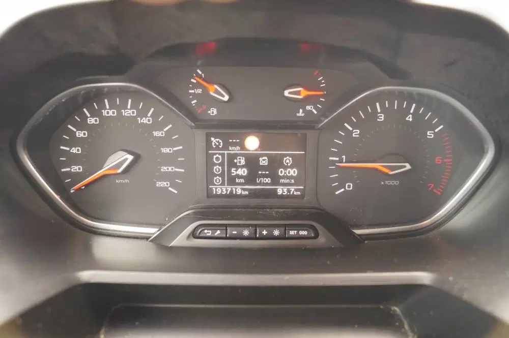 Peugeot Rifter 1.2 PureTech Active 7-persoons -NAVI-AIR uit 2020, foto 12