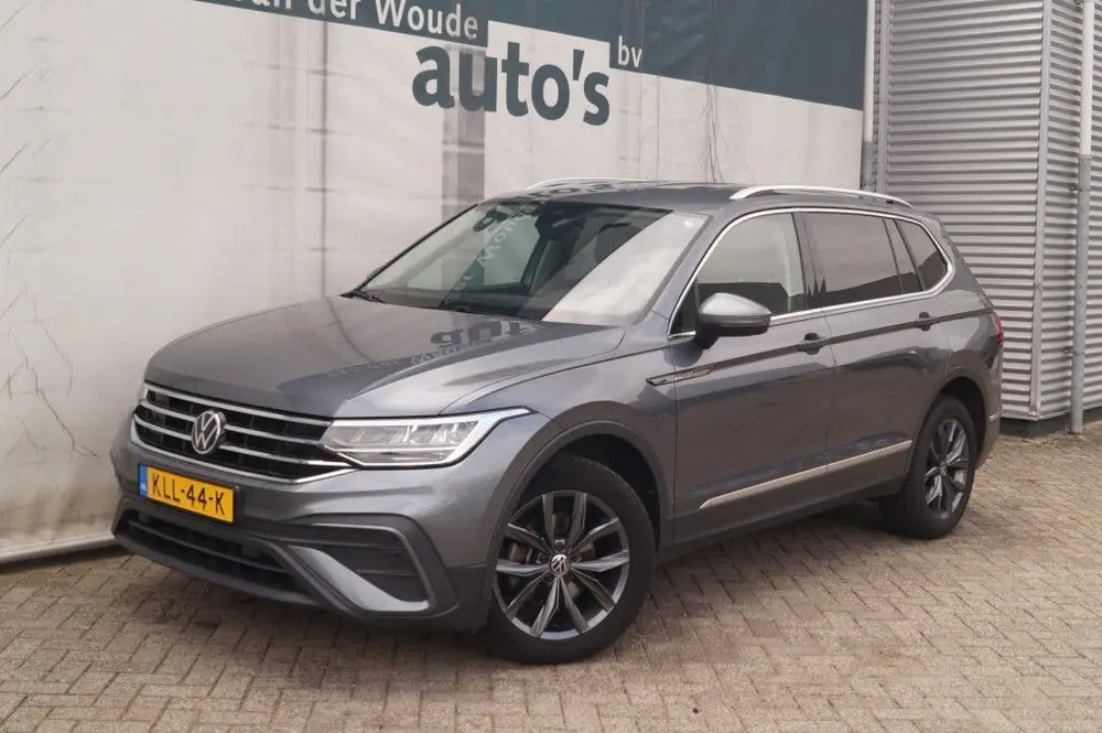 Volkswagen Tiguan Allspace 1.5 TSI 150pk DSG Life Edition 7 uit 2023, foto 3