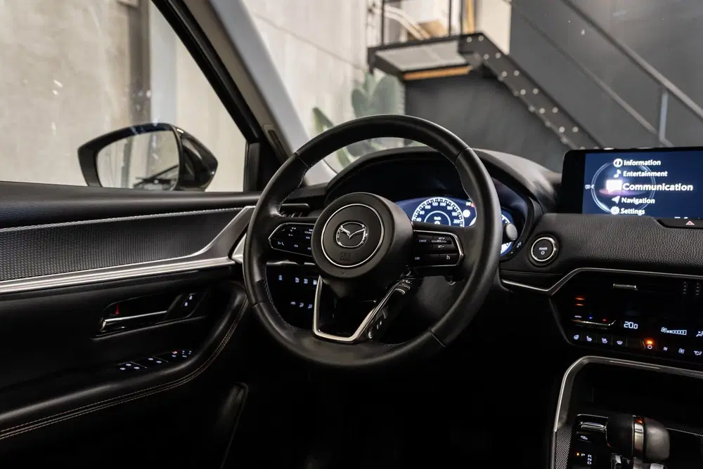 Mazda CX-60 2.5 e-SkyActiv PHEV Homura uit 2023, foto 16