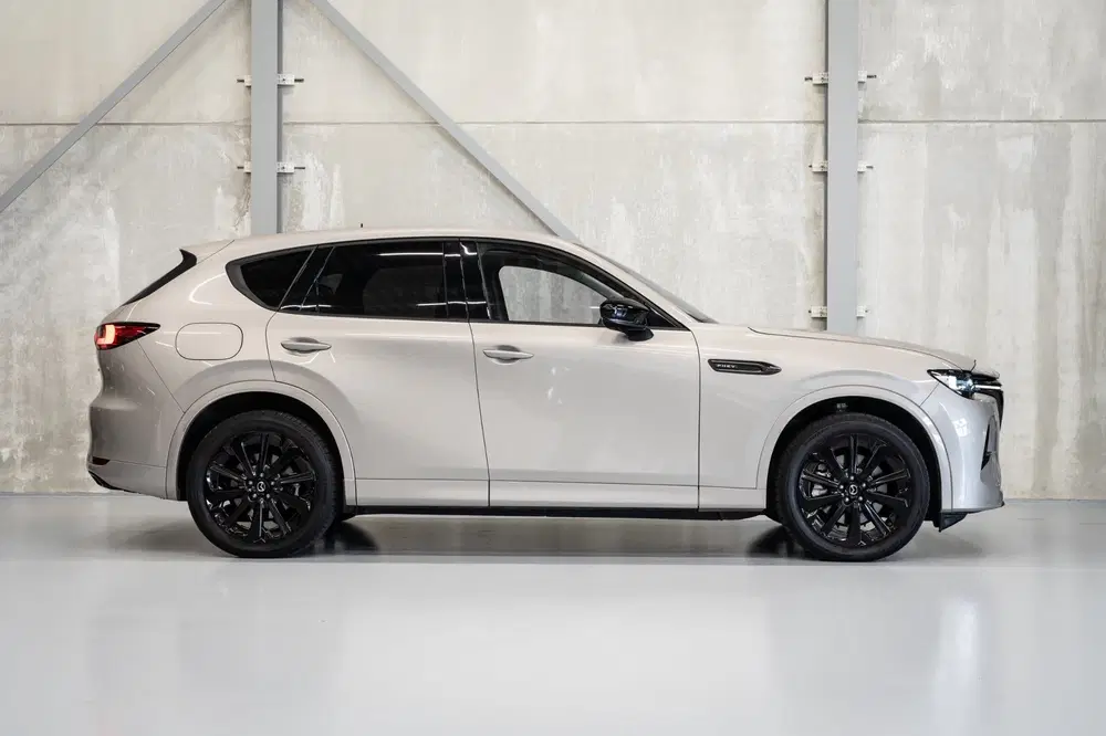 Mazda CX-60 2.5 e-SkyActiv PHEV Homura uit 2023, foto 2