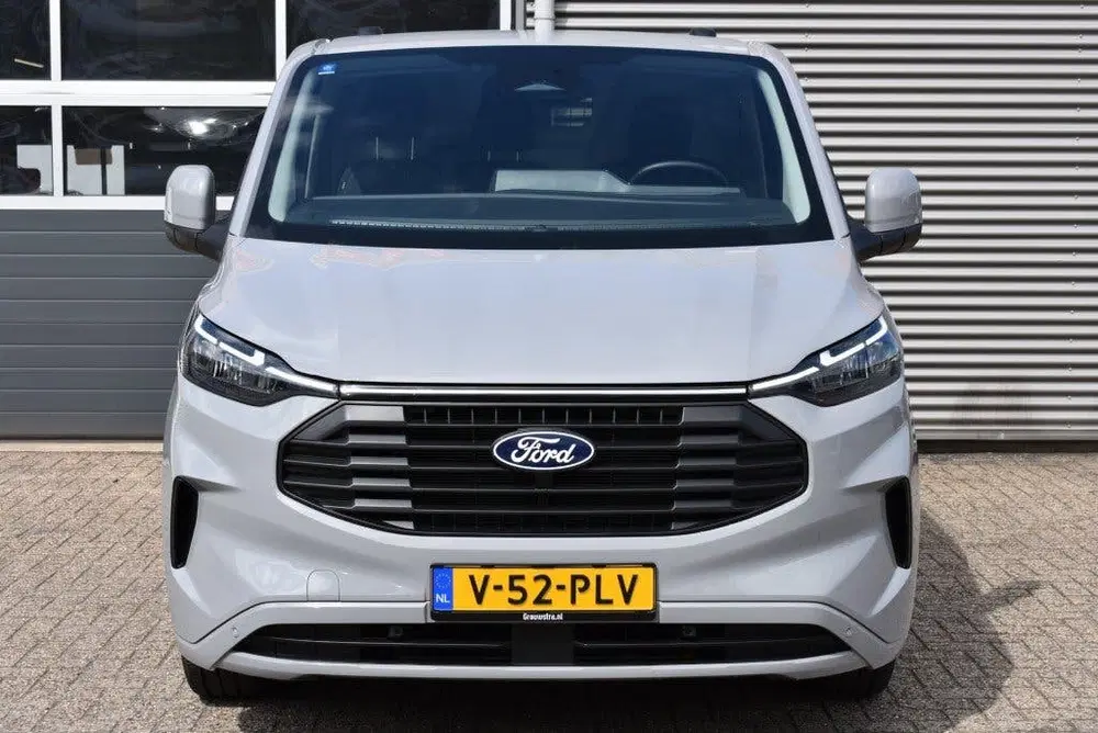 Ford Transit Custom L1H1 2.0 300 AUT8 LIMITED uit 2025, foto 4