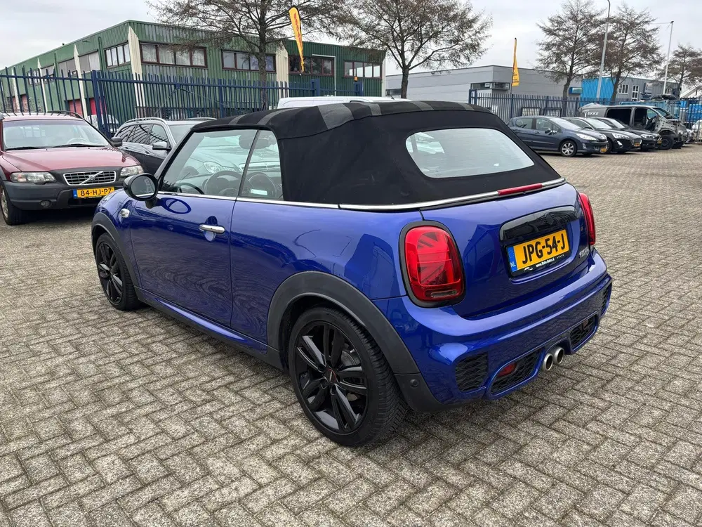 Mini Cabrio 2.0 Cooper S Night Jack Edition uit 2021, foto 7
