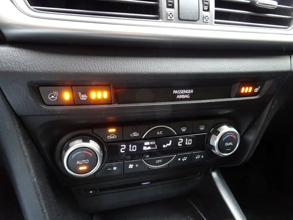 Mazda 3 2.0 SkyActiv 120pk 5d *1e eig uit 2019, foto 18