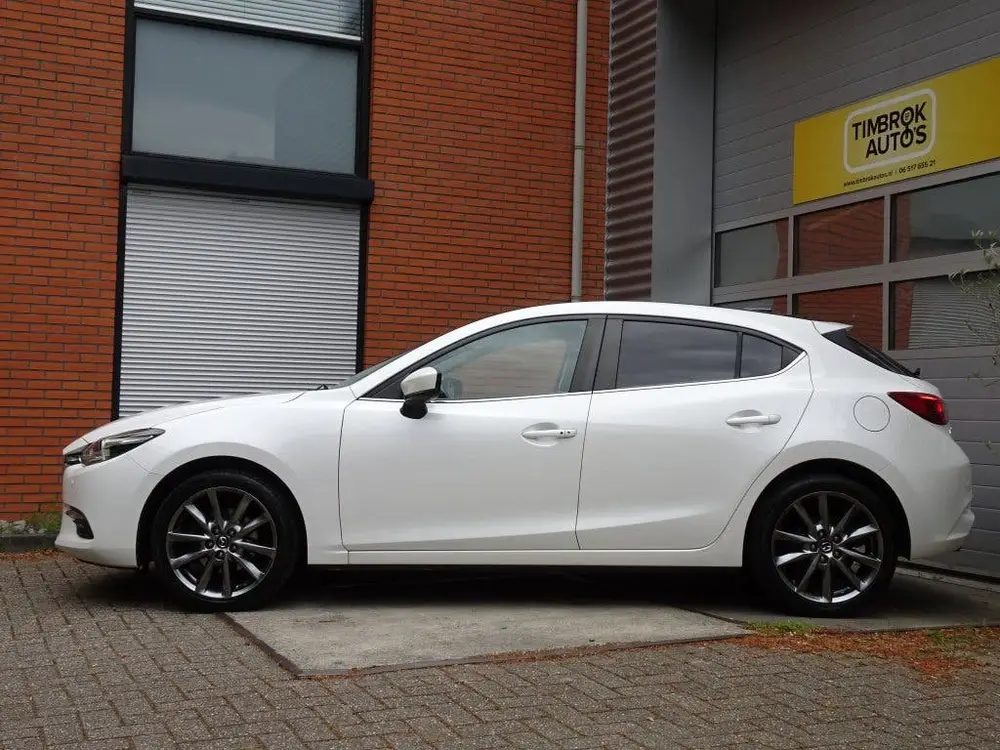 Mazda 3 2.0 SkyActiv 120pk 5d *1e eig uit 2019, foto 3