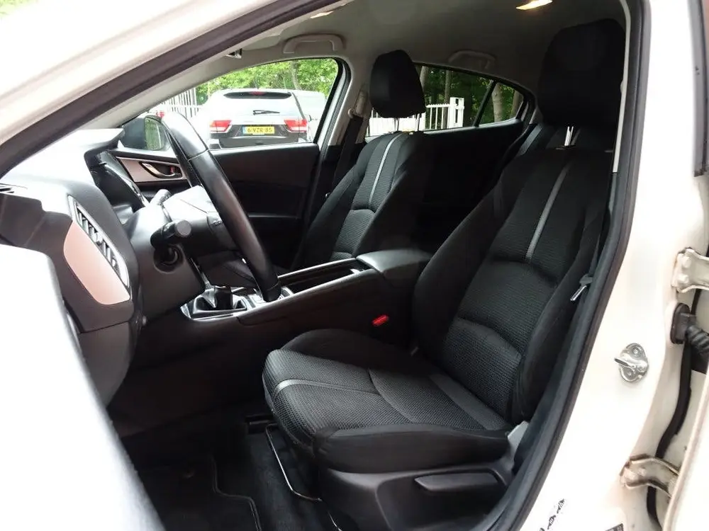 Mazda 3 2.0 SkyActiv 120pk 5d *1e eig uit 2019, foto 8