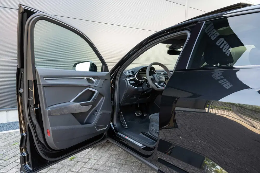 Audi RS Q3 TFSI RS Pano rood stiksel 21"LM velgen e uit 2020, foto 18