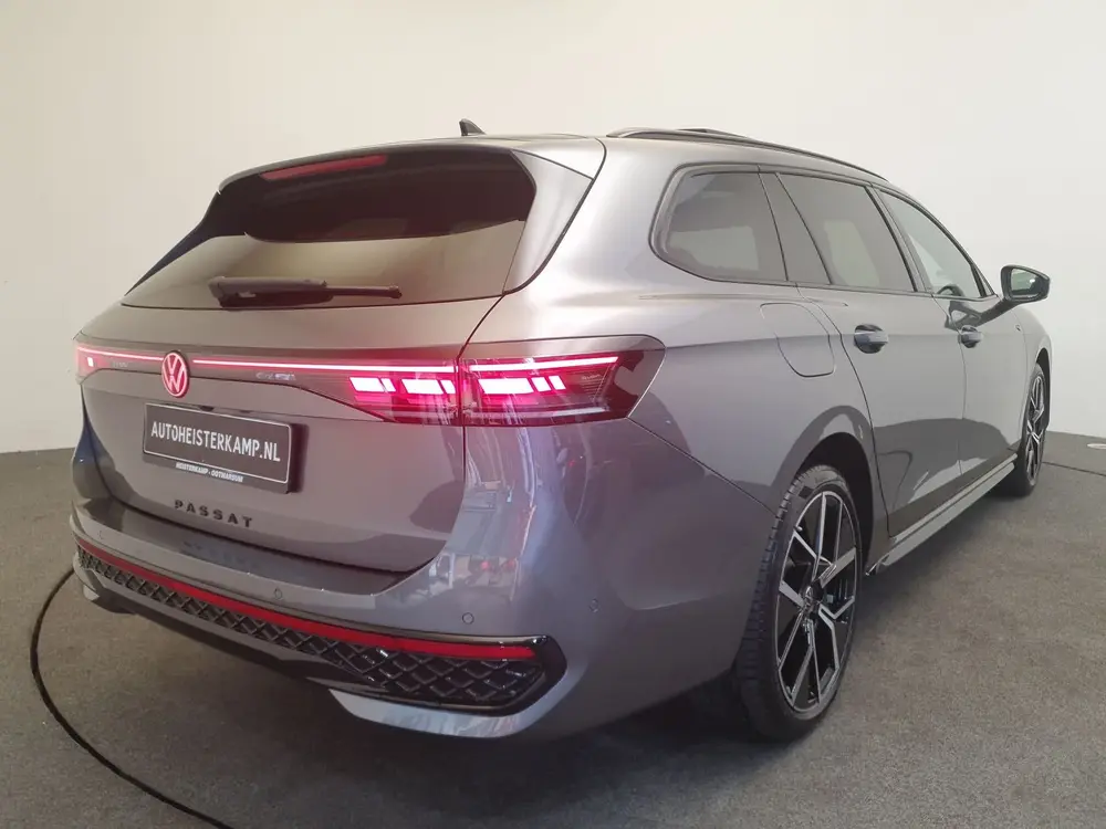 Volkswagen Passat Variant 1.5 eHybrid 272pk DSG/AUT R-Line W uit 2025, foto 7