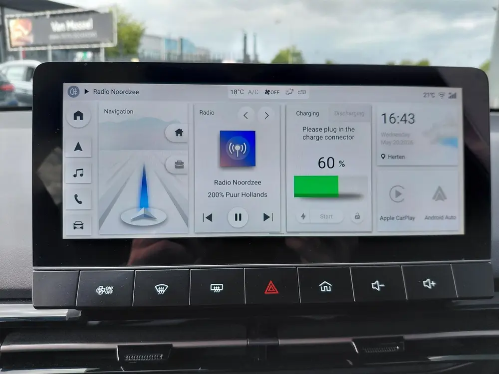 MG MG4 Luxury 64 kWh uit 2023, foto 17