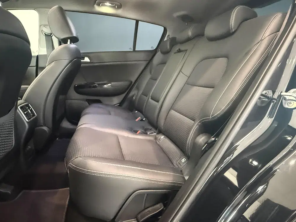 Kia Sportage 1.6 T-GDI DynamicLine uit 2020, foto 8