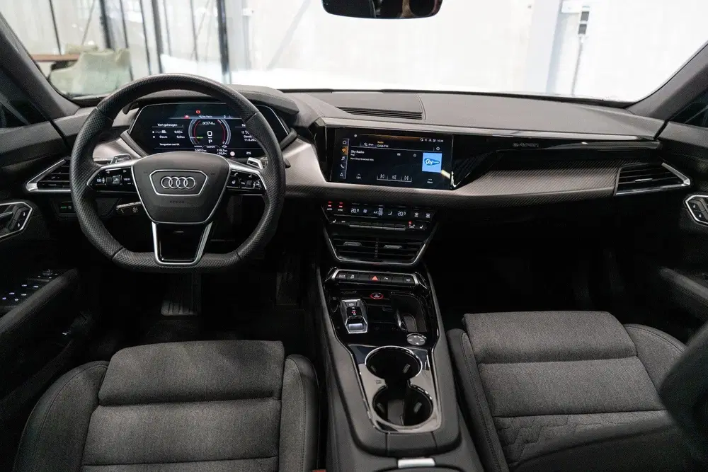 Audi e-tron 93 kWh uit 2022, foto 15