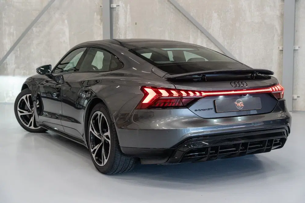 Audi e-tron 93 kWh uit 2022, foto 3