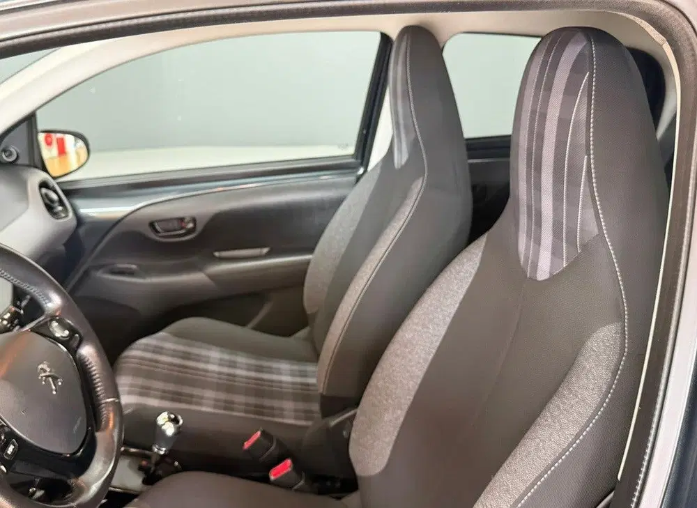 Peugeot 108 1.0 e-VTi Active uit 2019, foto 8