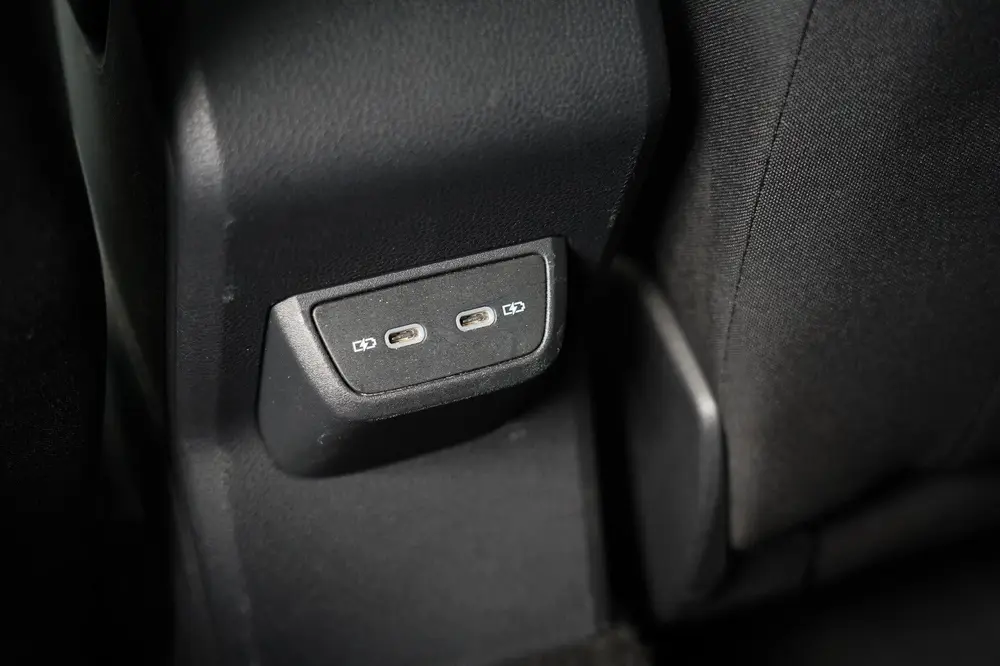Volkswagen Taigo 1.0 TSI R-Line Business VIRTUEL/LED/CARPLAY uit 2022, foto 15