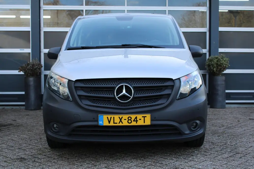 Mercedes-Benz Vito 116 CDI Lang uit 2021, foto 2
