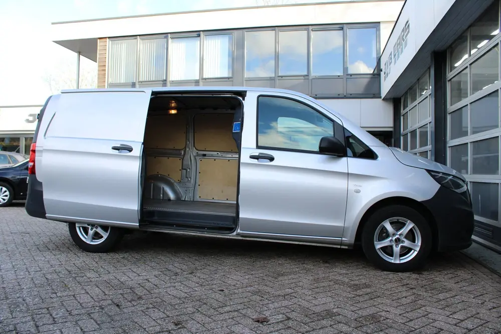 Mercedes-Benz Vito 116 CDI Lang uit 2021, foto 6