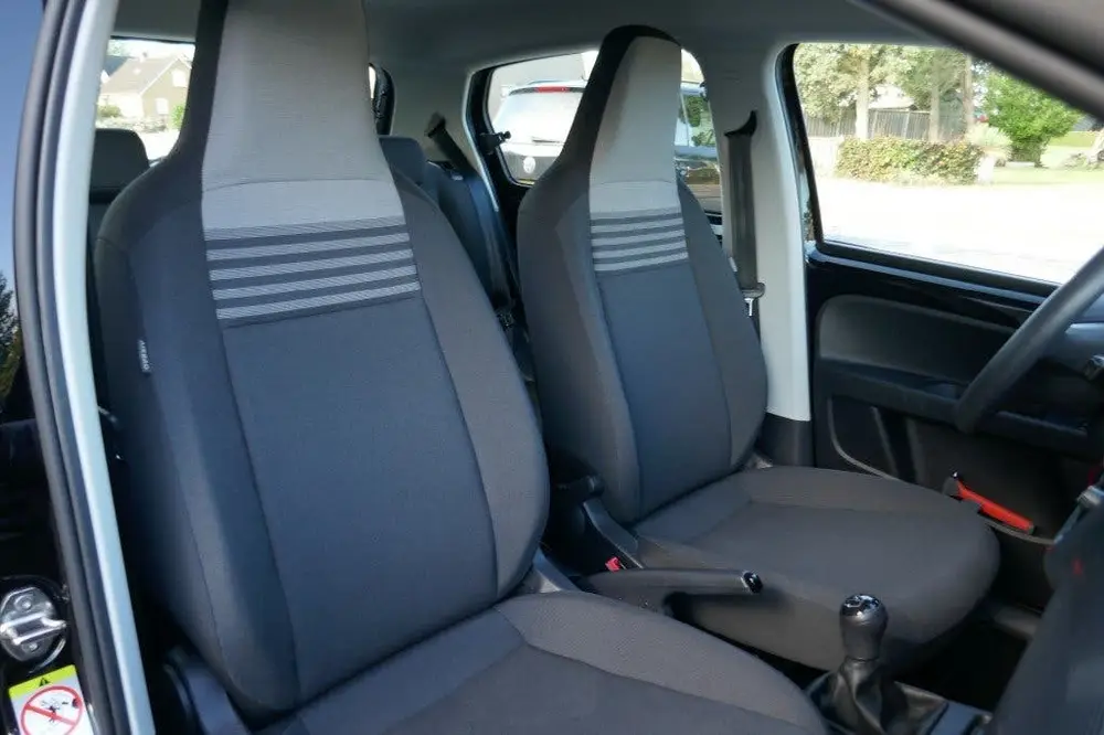 Volkswagen UP 1.0   AIRCO / NL-AUTO uit 2021, foto 13