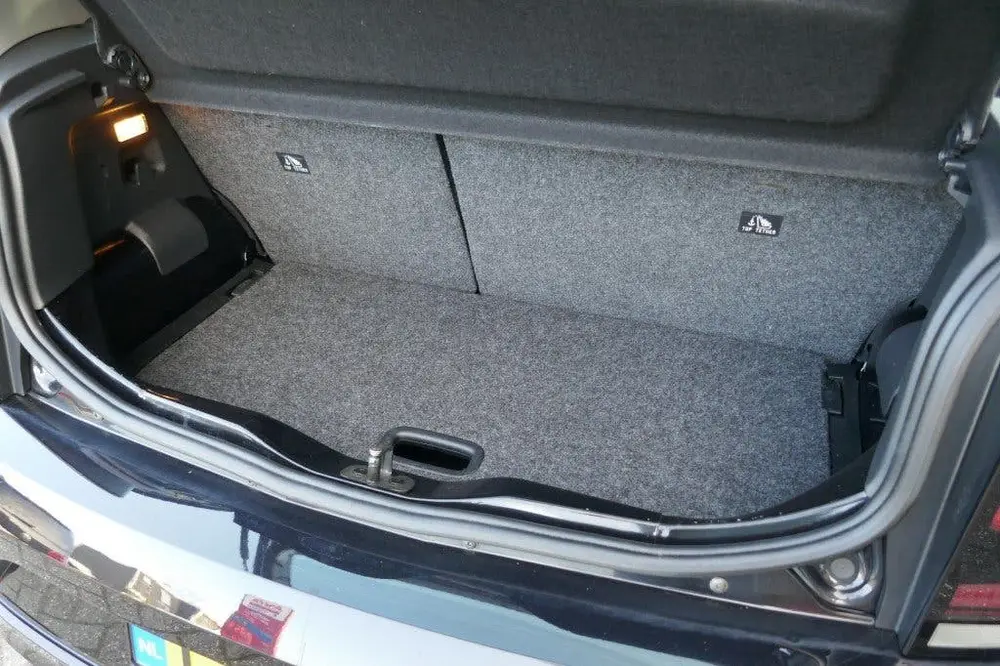 Volkswagen UP 1.0   AIRCO / NL-AUTO uit 2021, foto 14