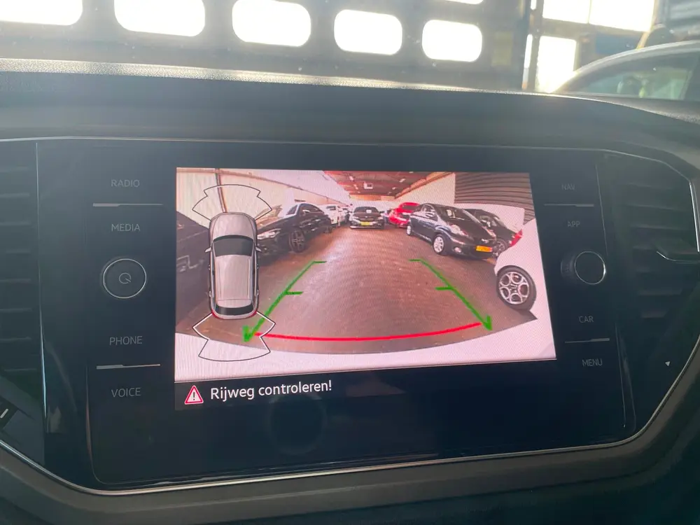 Volkswagen T-ROC 1.0 TSI NAVI CAMERA ACC CLIMA uit 2021, foto 15