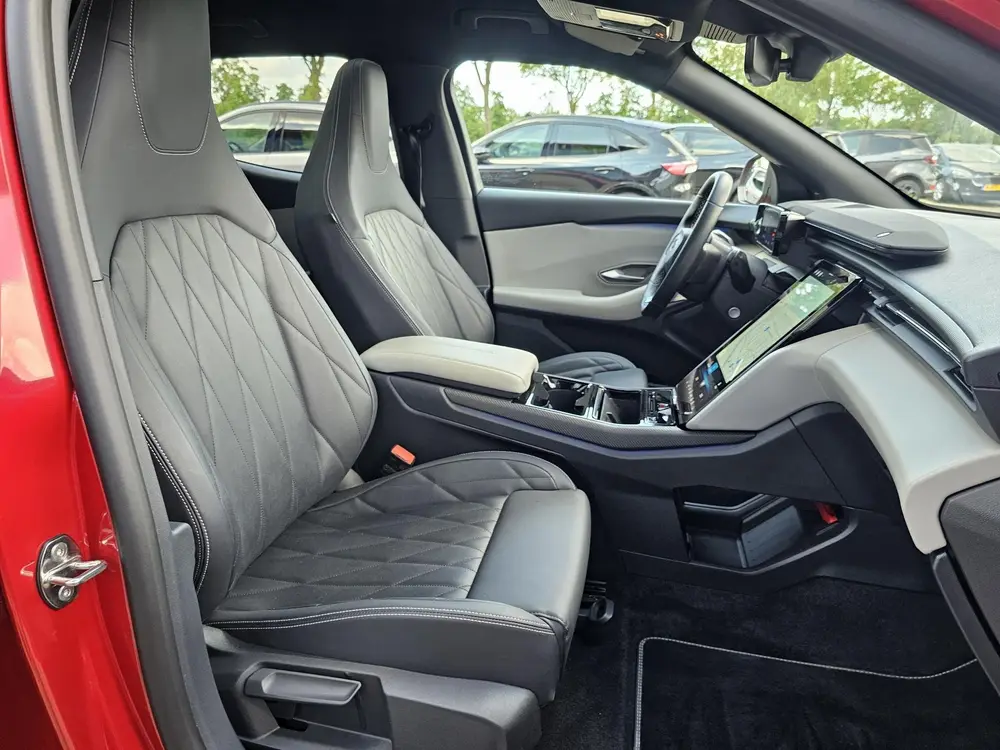 Ford Capri Premium Extended Range AWD 79 kWh 340pk uit 2025, foto 9