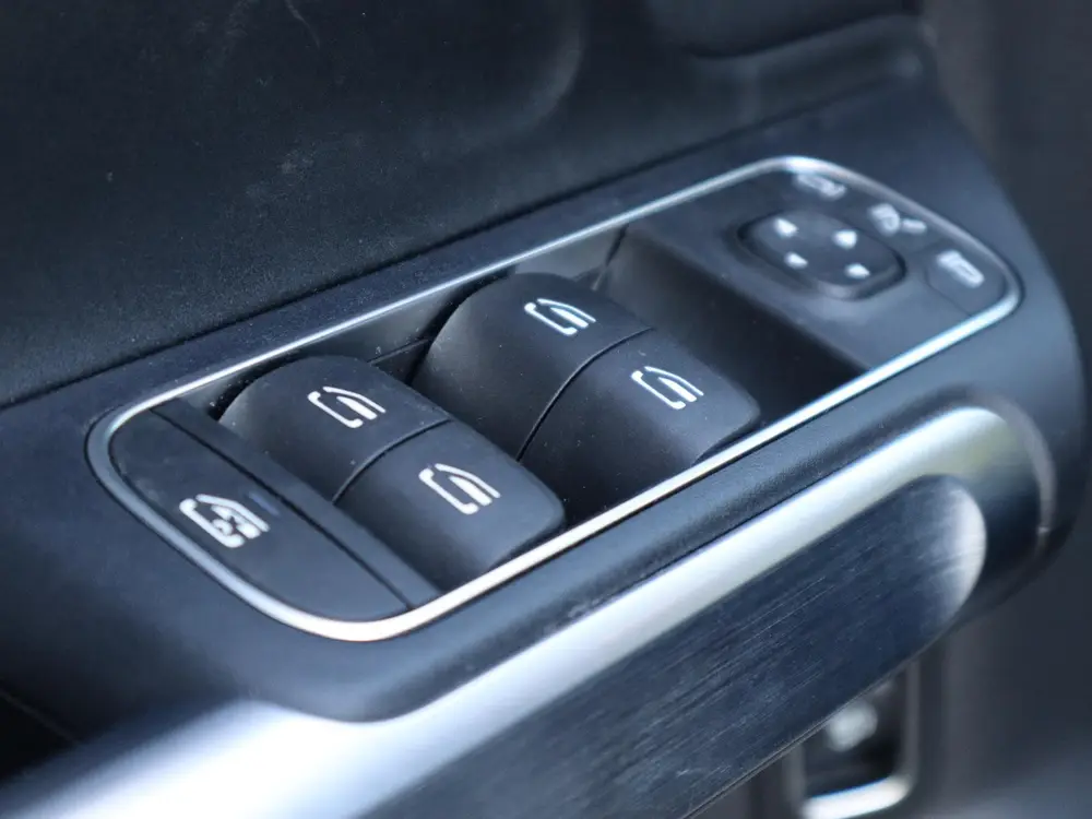 Mercedes-Benz EQB 250 Business Line 7p. 67 kWh uit 2023, foto 12