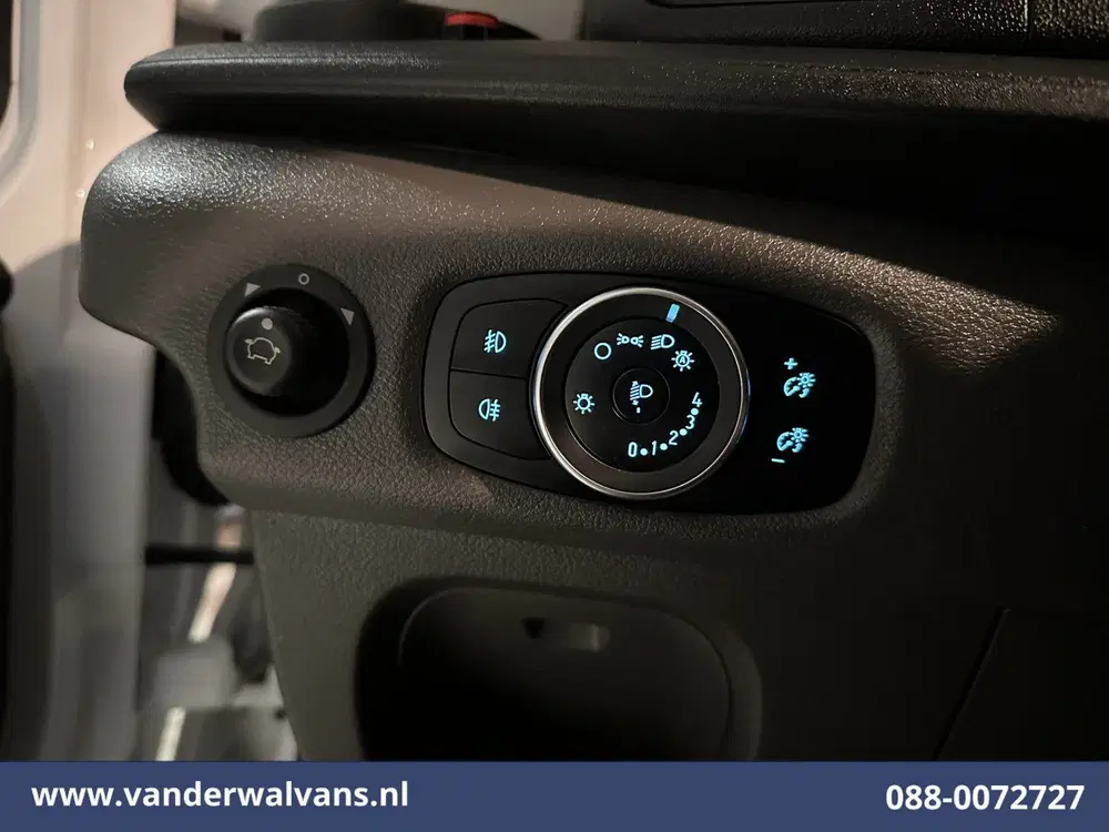Ford Transit 2.0 TDCI 131pk Bakwagen Laadklep Euro6 Air uit 2022, foto 18