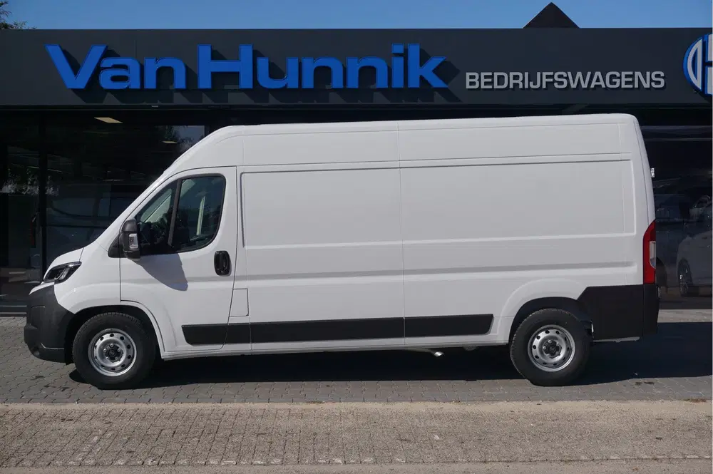 Citroën Jumper 35 2.2 EAT8 140PK Automaat L3H2 BPM VRIJ 1 uit 2024, foto 2
