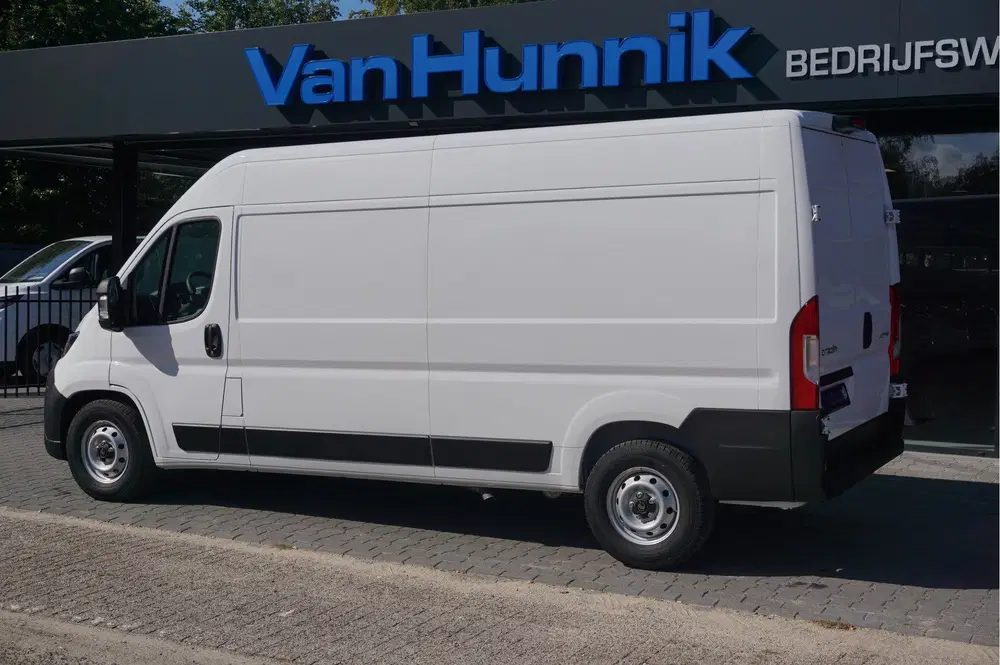 Citroën Jumper 35 2.2 EAT8 140PK Automaat L3H2 BPM VRIJ 1 uit 2024, foto 3