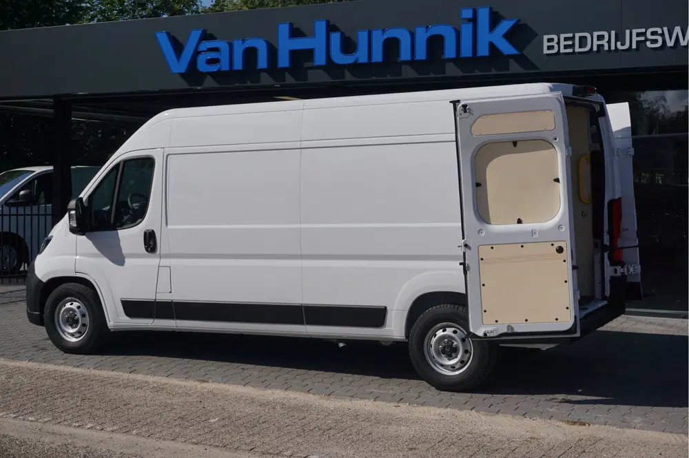 Citroën Jumper 35 2.2 EAT8 140PK Automaat L3H2 BPM VRIJ 1 uit 2024, foto 4