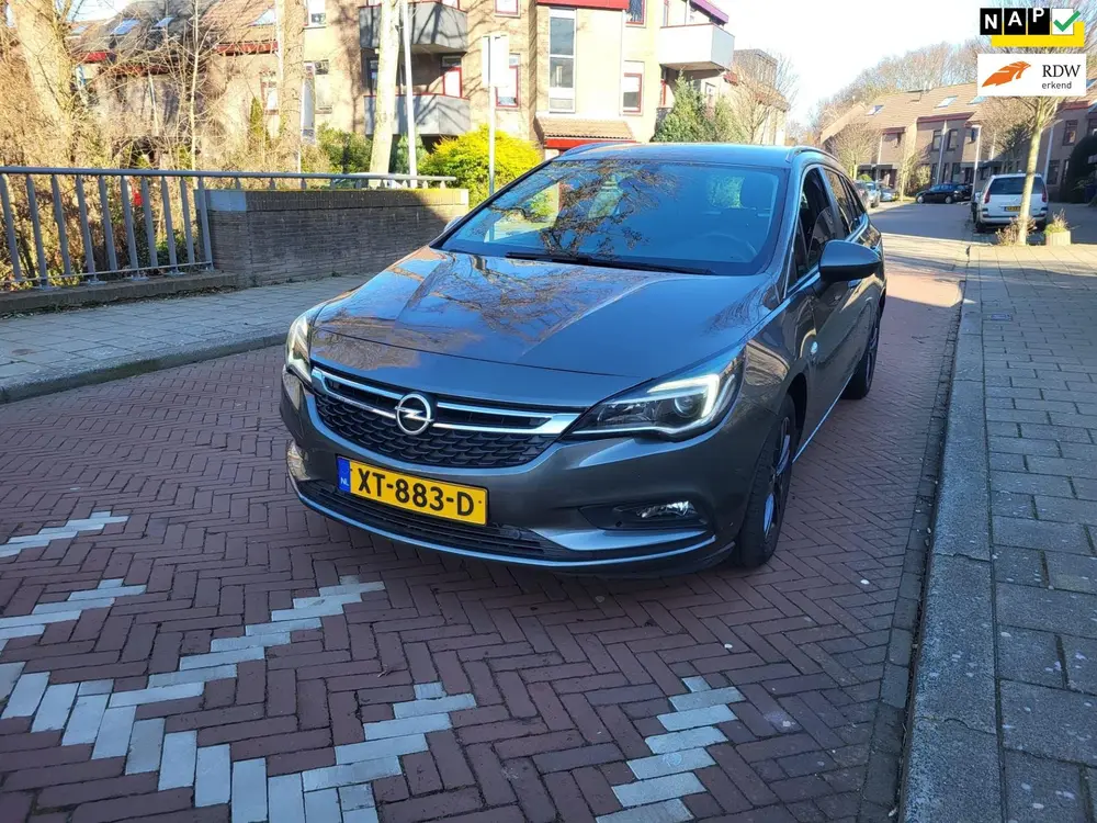 Opel Astra Sports Tourer Tweede eigenaar / 82.000 NAP / veel uit 2019