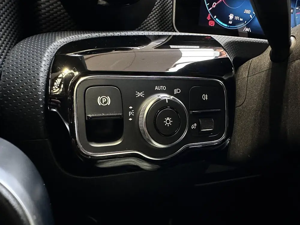 Mercedes-Benz A-Klasse 250 4MATIC uit 2019, foto 20