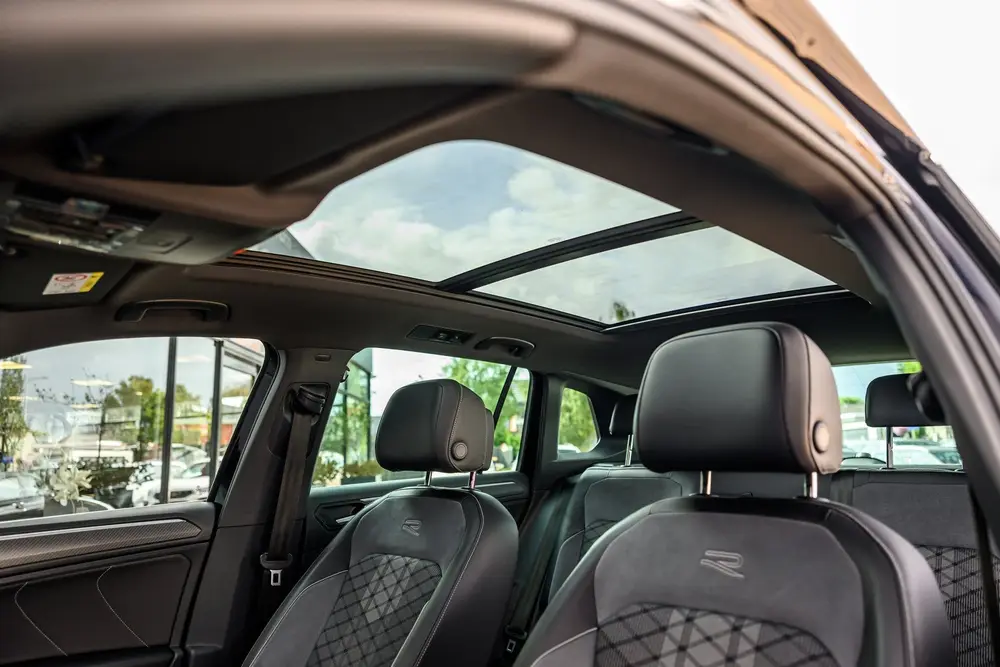 Volkswagen Tiguan 1.4 TSI eHybrid R-Line Business+|PANO|R-Li uit 2022, foto 20