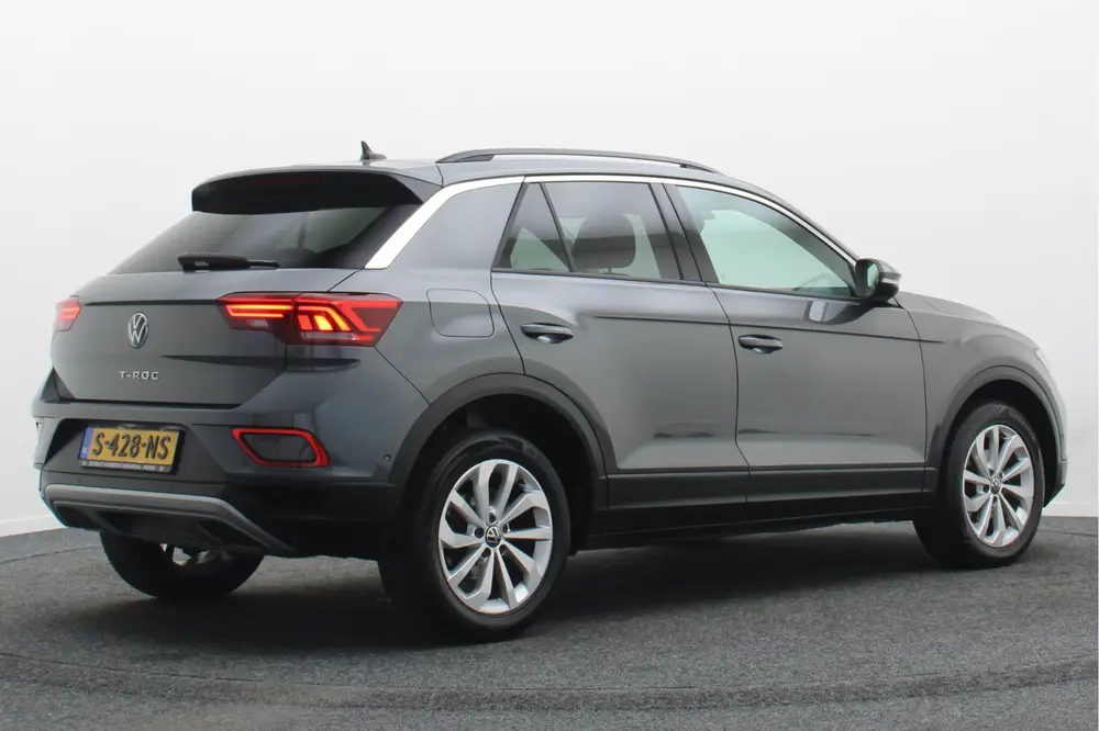 Volkswagen T-Roc 1.5 TSI DSG Life Business Virtual Cockpit uit 2022, foto 18