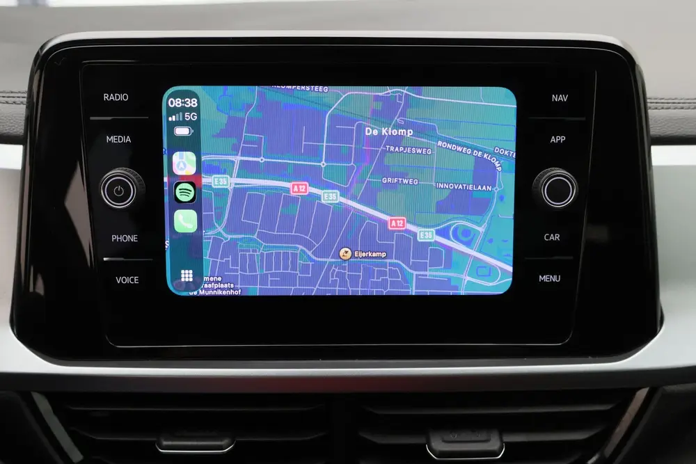 Volkswagen T-Roc 1.5 TSI DSG Life Business Virtual Cockpit uit 2022, foto 5