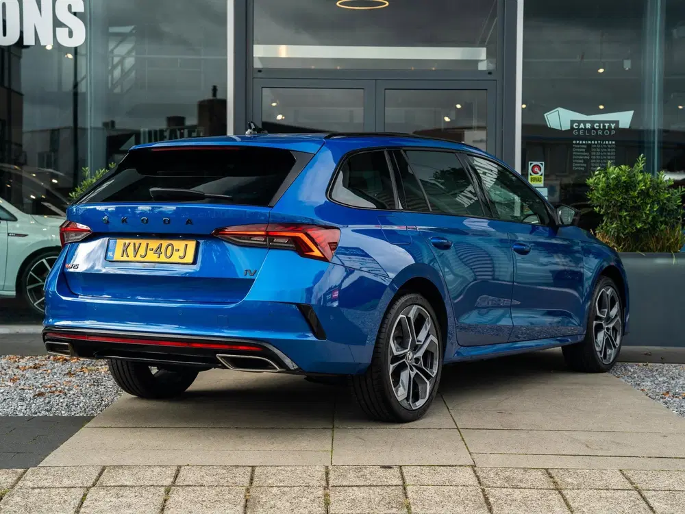 Skoda Octavia 1.4 TSI RS iV 245pk PHEV uit 2022, foto 3