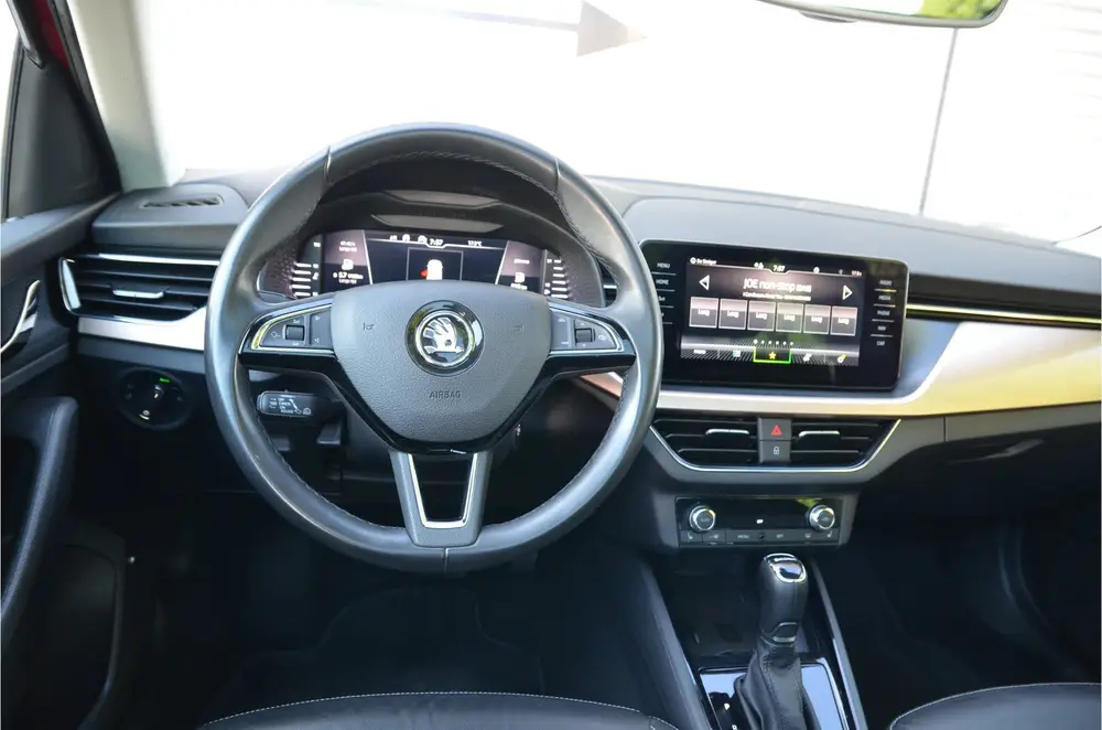 Skoda Kamiq 1.0 TSI Business Edition Pano uit 2019, foto 15