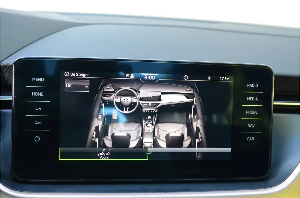 Skoda Kamiq 1.0 TSI Business Edition Pano uit 2019, foto 20