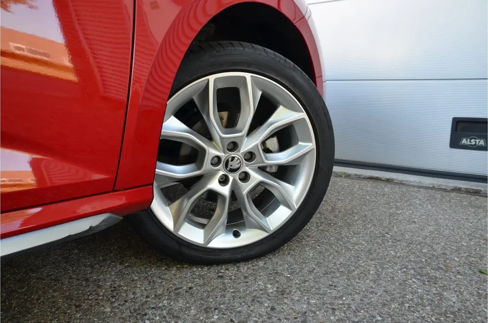 Skoda Kamiq 1.0 TSI Business Edition Pano uit 2019, foto 6