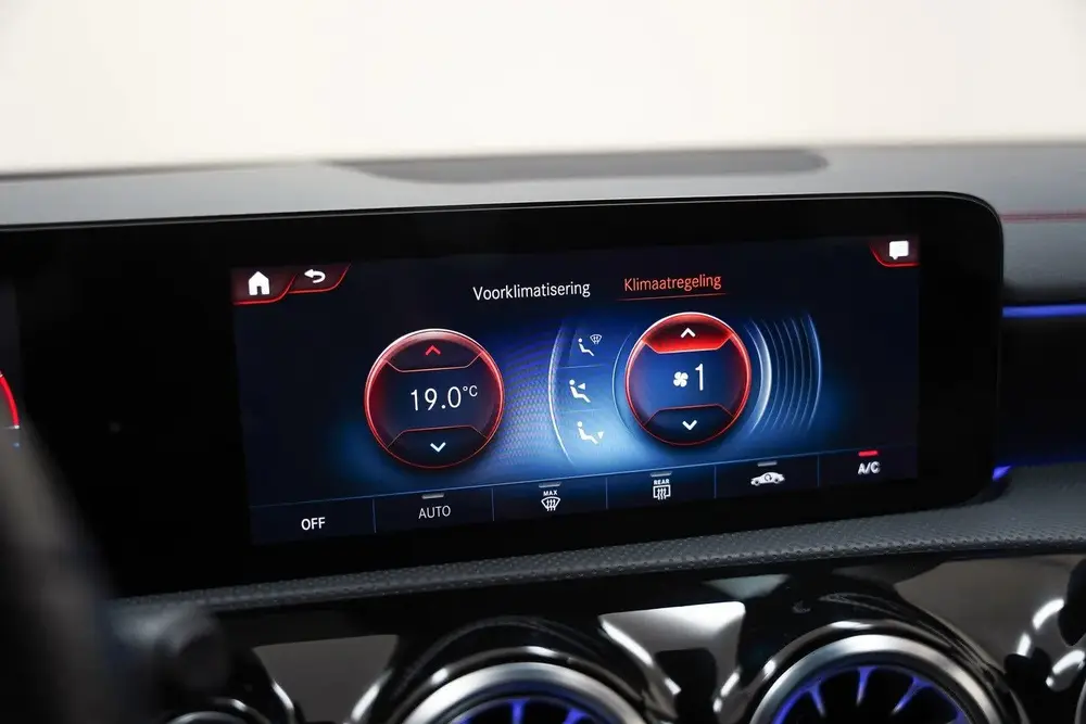 Mercedes-Benz CLA 250 e Premium Plus AMG [ Nightpakke uit 2021, foto 9