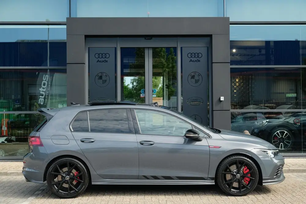 Volkswagen Golf 8 GTI Clubsport 2.0 TSI 300pk Panoramadak IQ uit 2022, foto 6