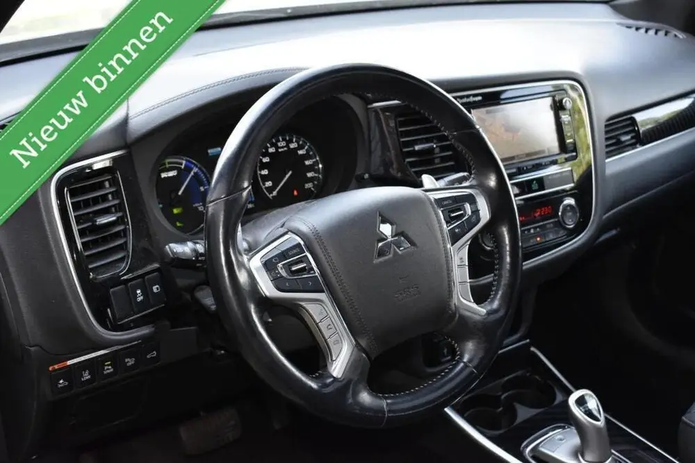 Mitsubishi Outlander 2.4 PHEV Diamand Edition LEDER VOL! 360 uit 2019, foto 11