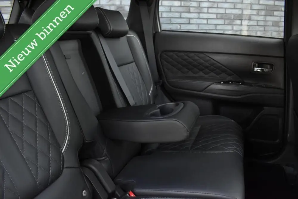 Mitsubishi Outlander 2.4 PHEV Diamand Edition LEDER VOL! 360 uit 2019, foto 14