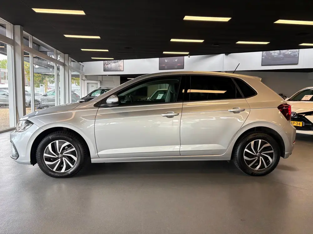 Volkswagen Polo 1.0 TSI Life uit 2022, foto 4