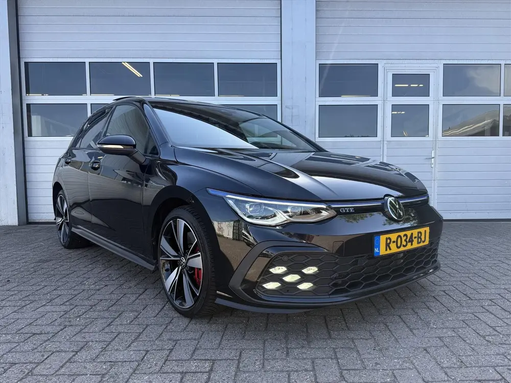 Volkswagen Golf 1.4 eHybrid GTE 315pk! NAP! IQ LIGHTS/PANORA uit 2022