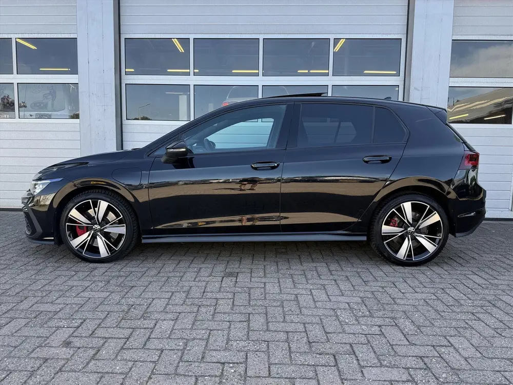 Volkswagen Golf 1.4 eHybrid GTE 315pk! NAP! IQ LIGHTS/PANORA uit 2022, foto 6